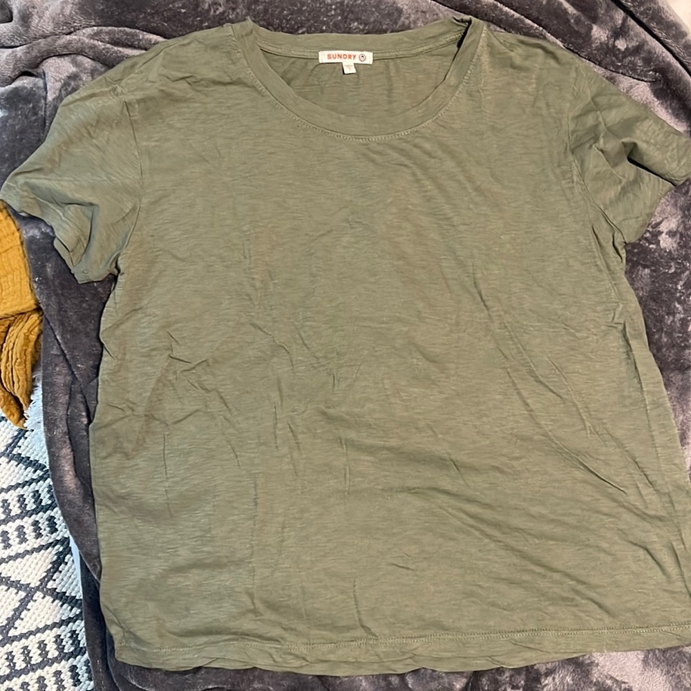 Sundry vintage tee